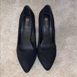 Black heels size 8.5